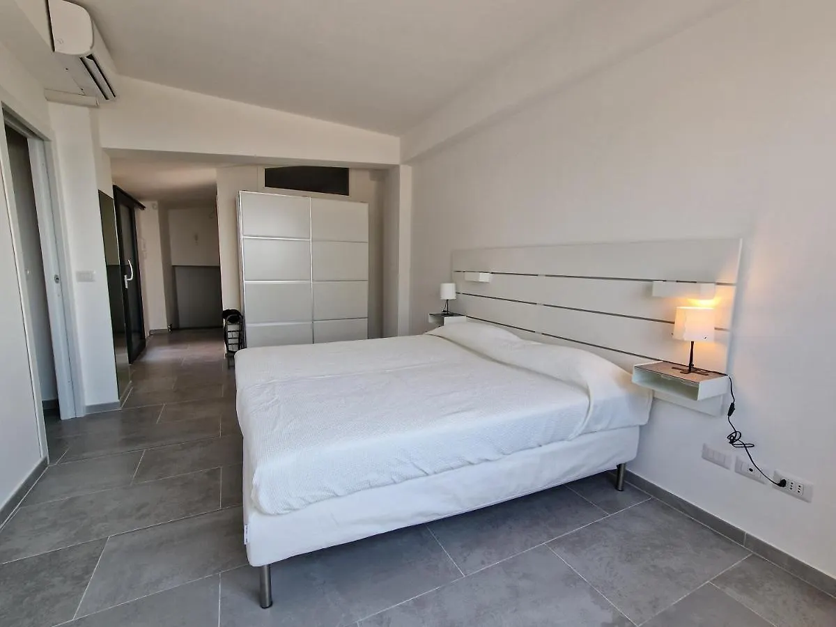 A Casa Di Diego - Moderno Appartamento Fronte Mare Vicinissimo Al Centro Storico Di Catania 0*,  Italy